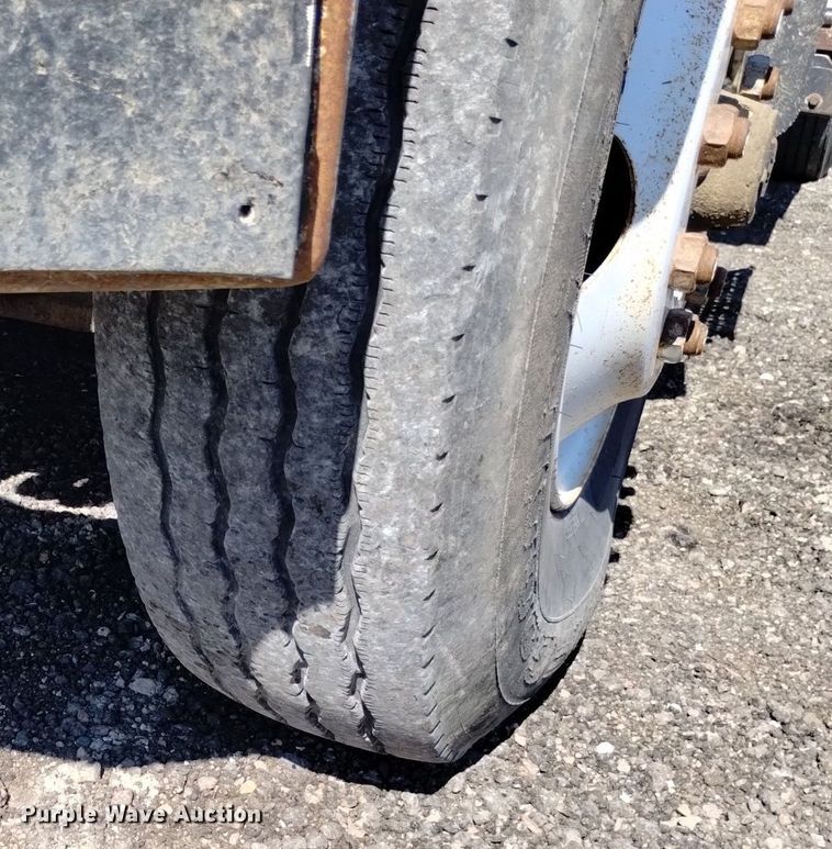 image for item DK8800 1986 GMC General  tow truck