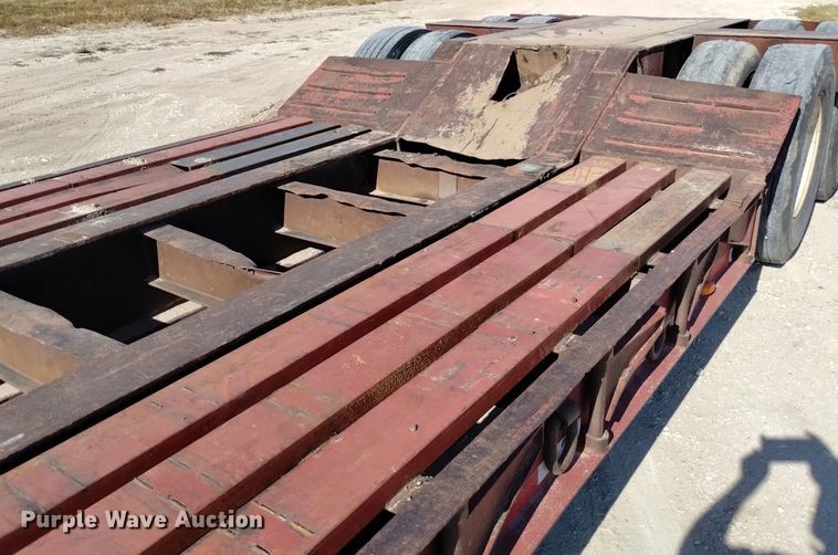 image for item DK8802 1993 Witzco Challenger RG-35  lowboy equipment trailer