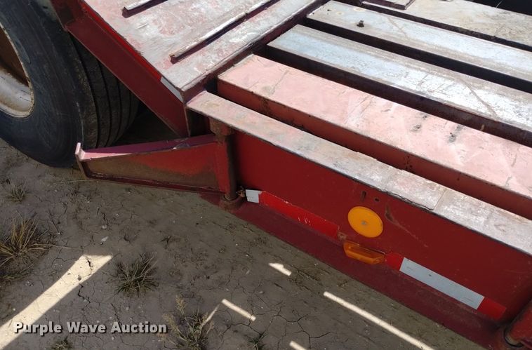 image for item DK8802 1993 Witzco Challenger RG-35  lowboy equipment trailer