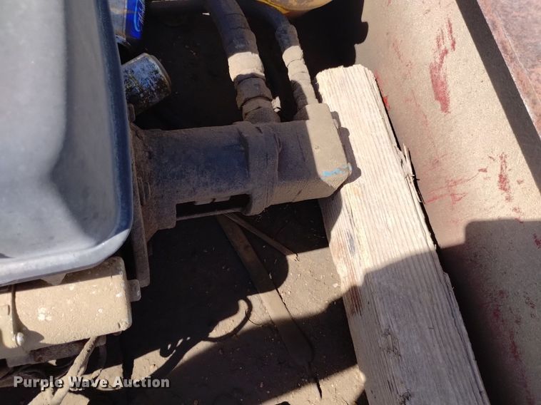 image for item DK8802 1993 Witzco Challenger RG-35  lowboy equipment trailer