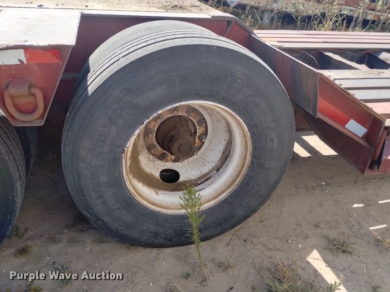 image for item DK8802 1993 Witzco Challenger RG-35  lowboy equipment trailer