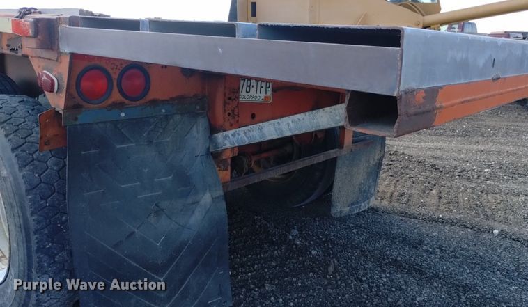 image for item DK8804 1985 Trailmobile F7AT-5CAJ  flatbed trailer