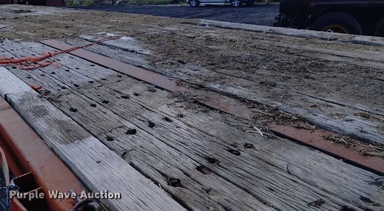 image for item DK8804 1985 Trailmobile F7AT-5CAJ  flatbed trailer