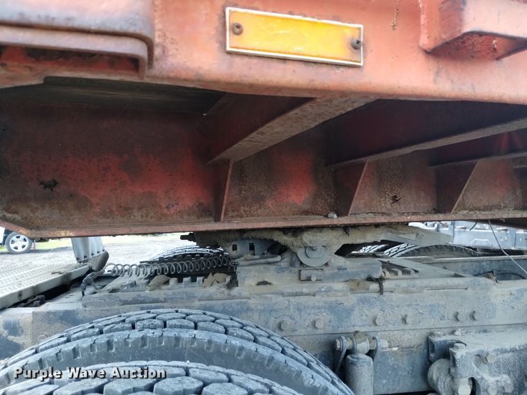 image for item DK8804 1985 Trailmobile F7AT-5CAJ  flatbed trailer