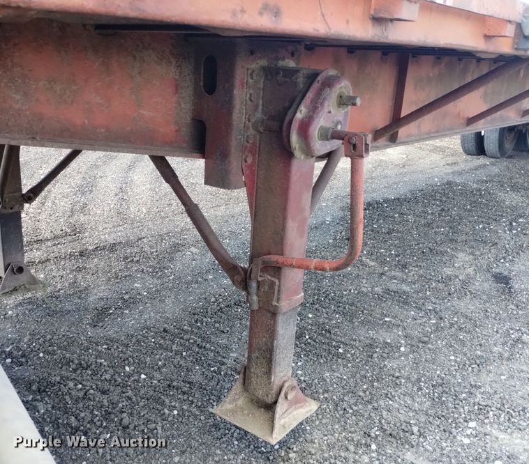image for item DK8804 1985 Trailmobile F7AT-5CAJ  flatbed trailer