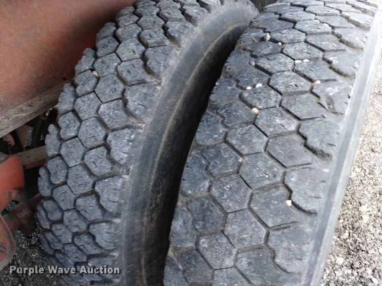 image for item DK8804 1985 Trailmobile F7AT-5CAJ  flatbed trailer