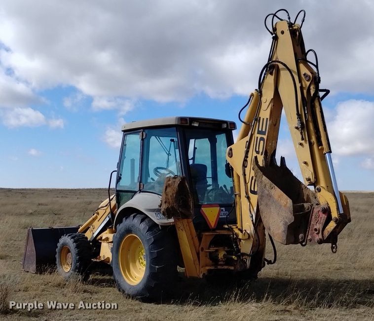 image for item DK8839 2001 New Holland 675E  backhoe