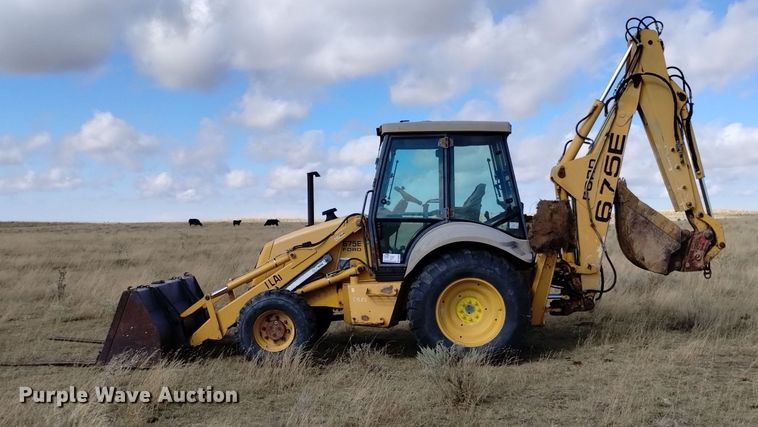 image for item DK8839 2001 New Holland 675E  backhoe