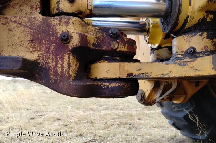 image for item DK8839 2001 New Holland 675E  backhoe