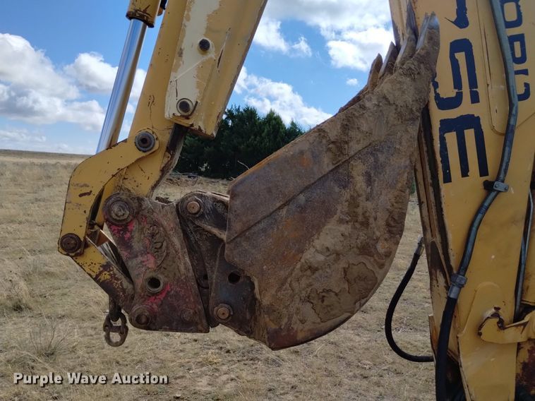 image for item DK8839 2001 New Holland 675E  backhoe