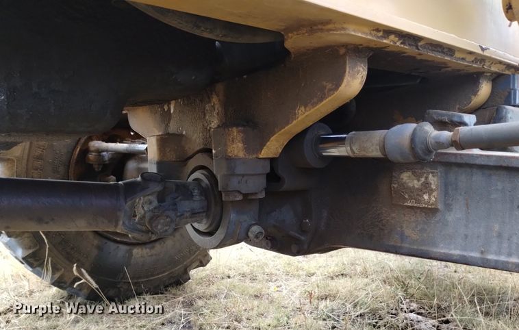 image for item DK8839 2001 New Holland 675E  backhoe