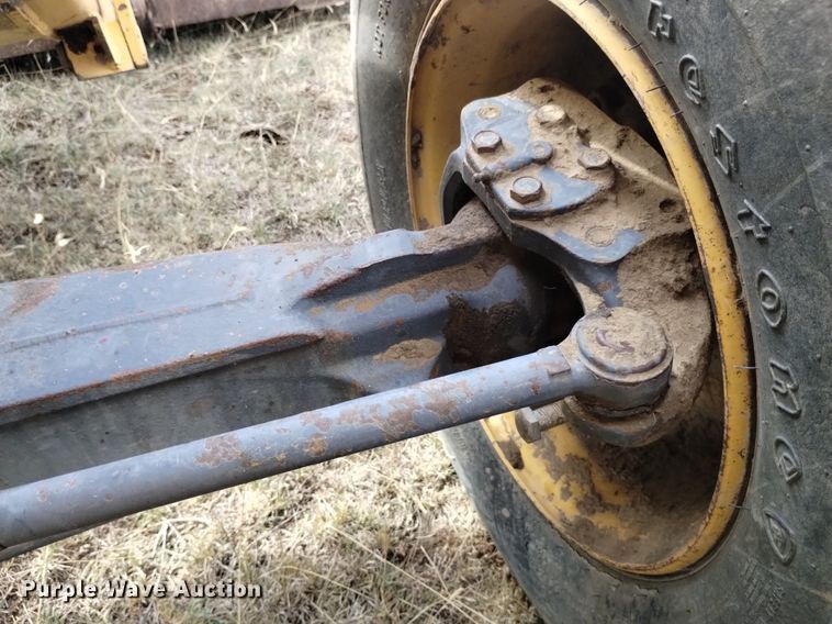 image for item DK8839 2001 New Holland 675E  backhoe