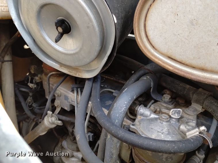 image for item DK8839 2001 New Holland 675E  backhoe