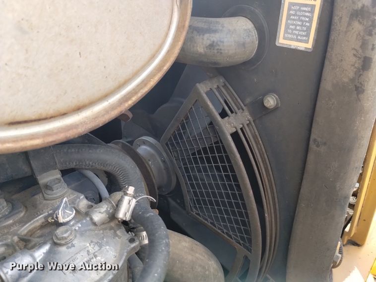 image for item DK8839 2001 New Holland 675E  backhoe