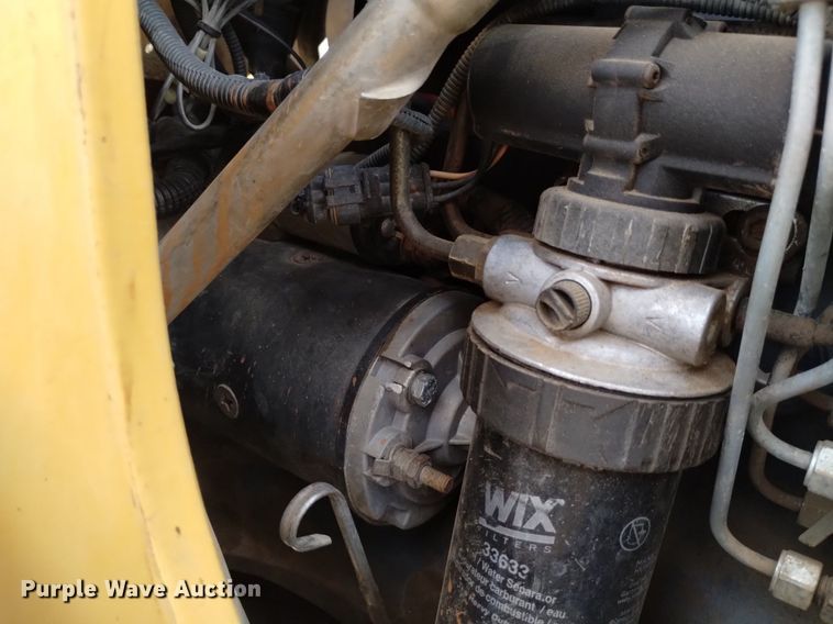 image for item DK8839 2001 New Holland 675E  backhoe