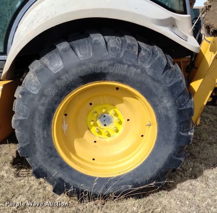 image for item DK8839 2001 New Holland 675E  backhoe