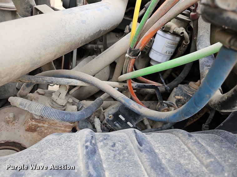 image for item DN8713 2006 GMC C7500  flatbed truck