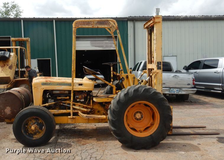 image for item DO3150 Ford  forklift
