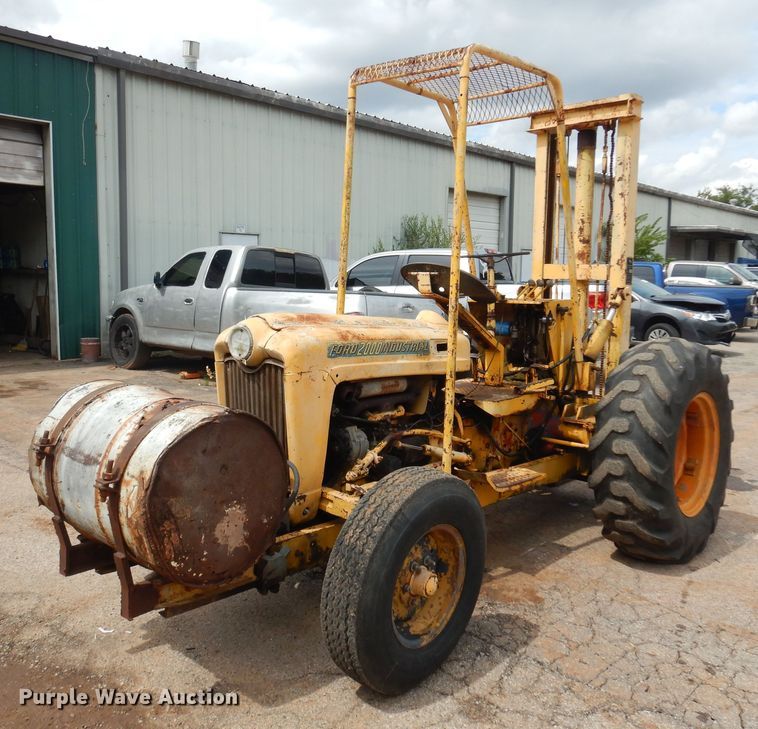 image for item DO3150 Ford  forklift