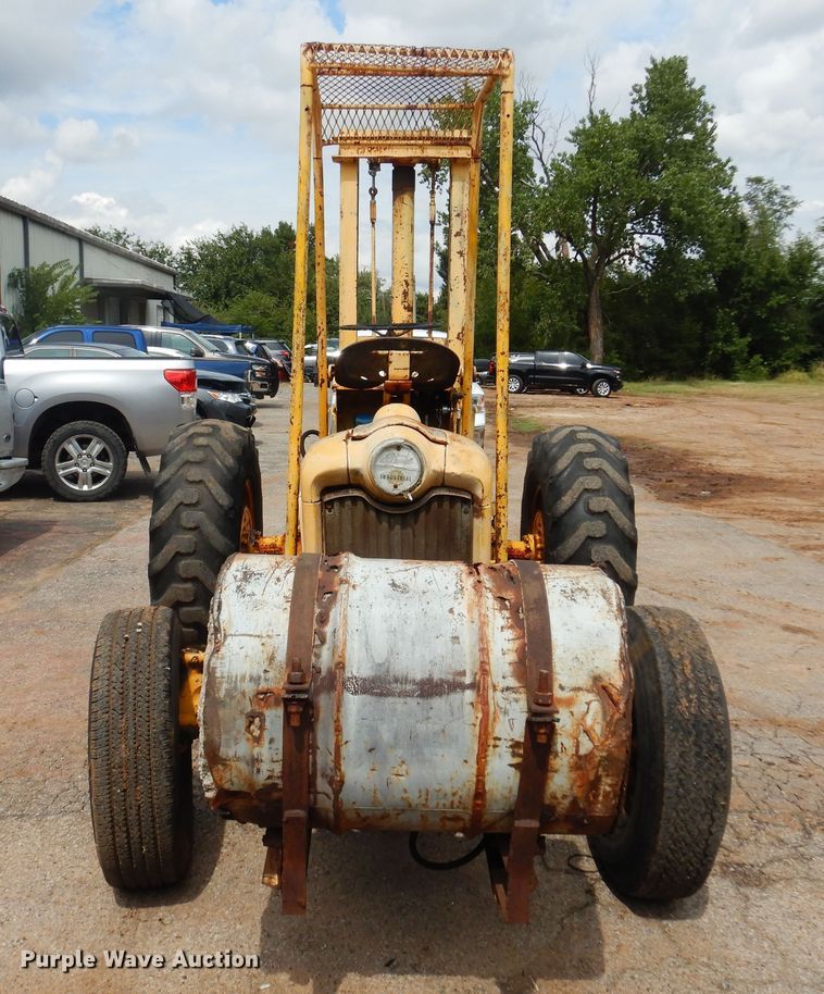 image for item DO3150 Ford  forklift