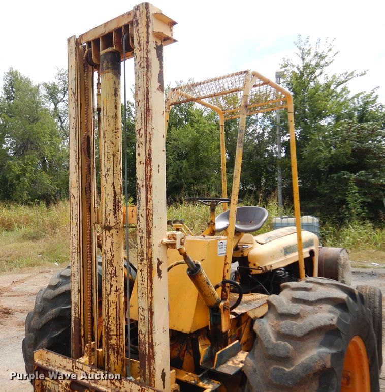 image for item DO3150 Ford  forklift