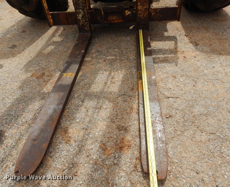 image for item DO3150 Ford  forklift