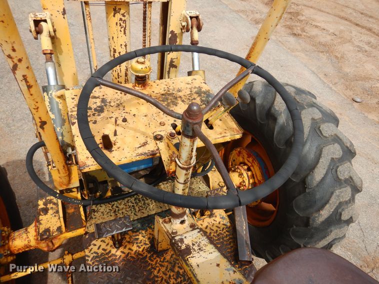 image for item DO3150 Ford  forklift