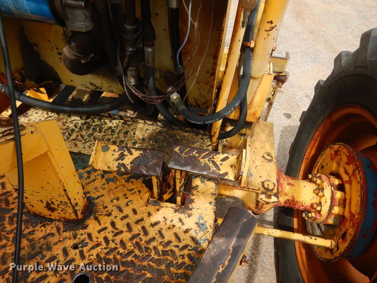 image for item DO3150 Ford  forklift