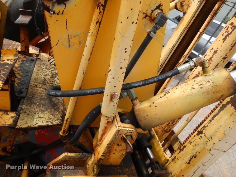 image for item DO3150 Ford  forklift