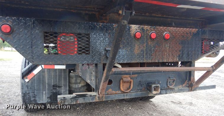 image for item DO3162 2012 Volvo VNM  flatbed truck