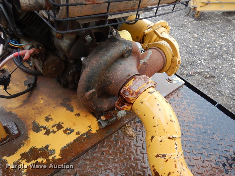 image for item DO3162 2012 Volvo VNM  flatbed truck