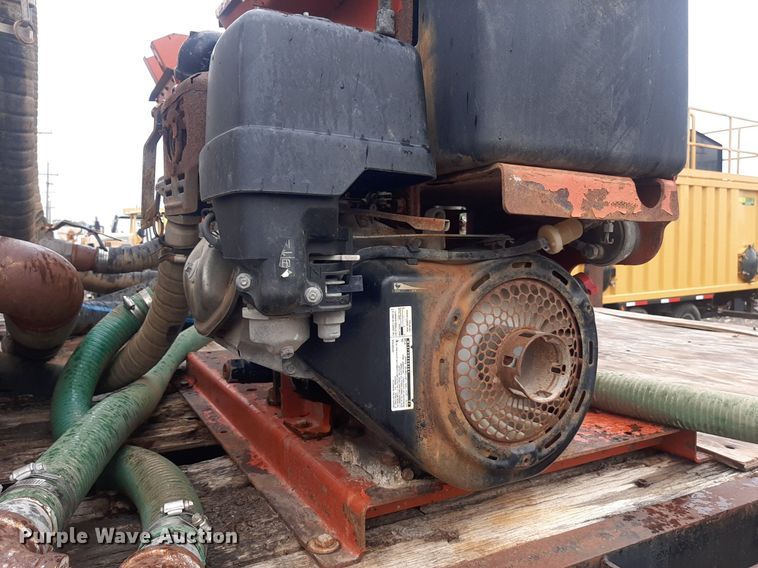 image for item DO3163 2007 Freightliner Business Classic M2  flatbed truck