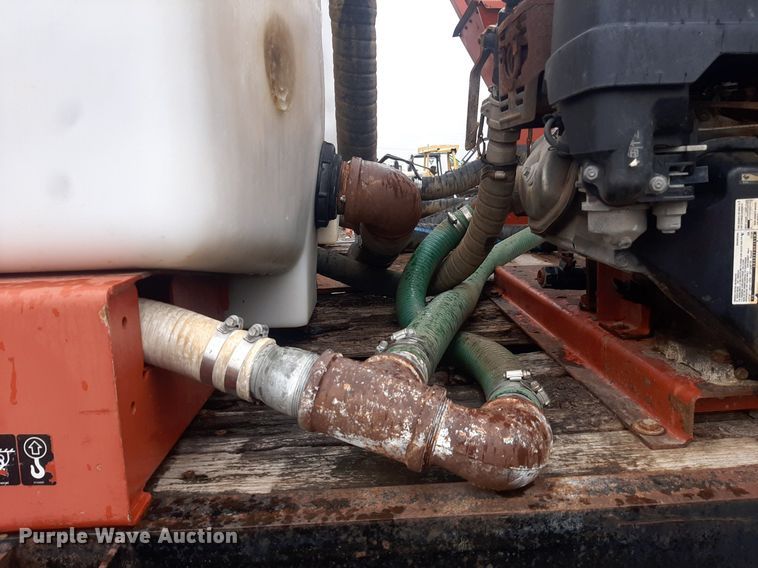 image for item DO3163 2007 Freightliner Business Classic M2  flatbed truck