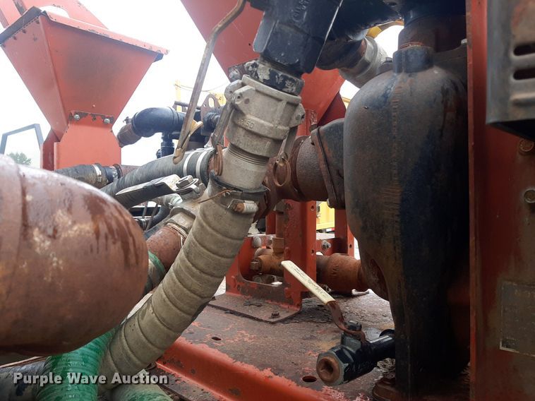 image for item DO3163 2007 Freightliner Business Classic M2  flatbed truck