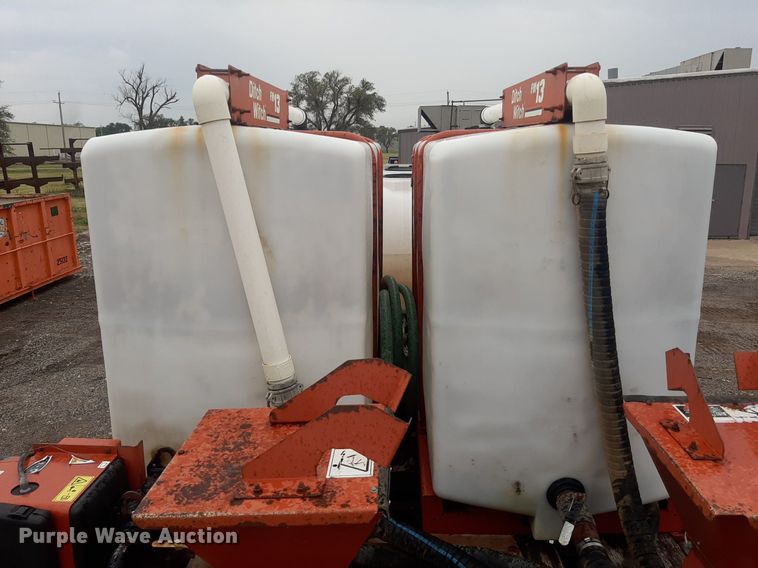 image for item DO3163 2007 Freightliner Business Classic M2  flatbed truck