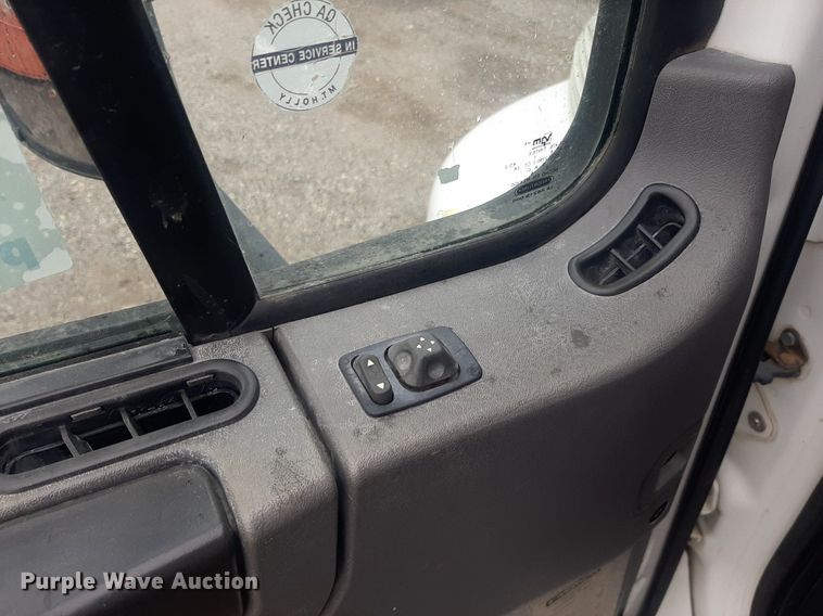 image for item DO3163 2007 Freightliner Business Classic M2  flatbed truck