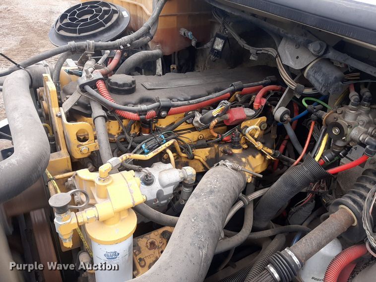 image for item DO3163 2007 Freightliner Business Classic M2  flatbed truck