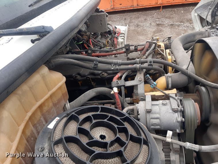 image for item DO3163 2007 Freightliner Business Classic M2  flatbed truck