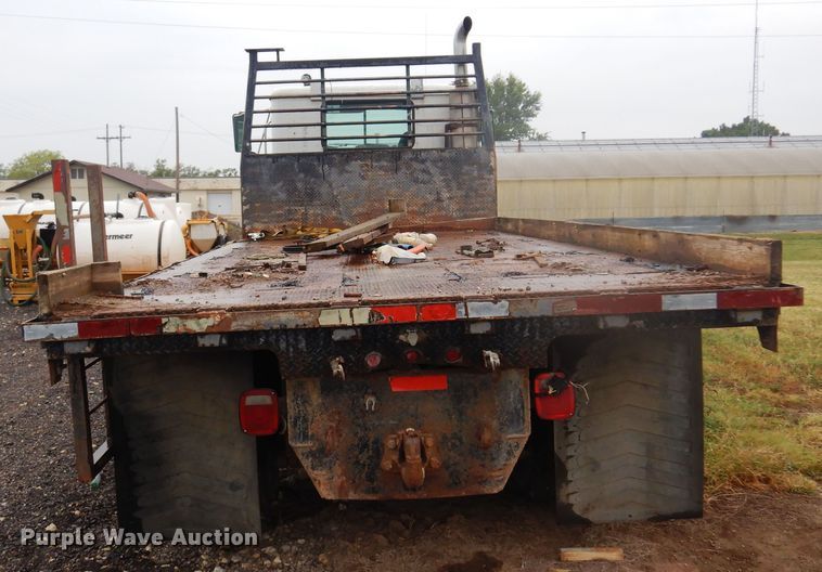 image for item DO3164 1998 International 9100  flatbed truck