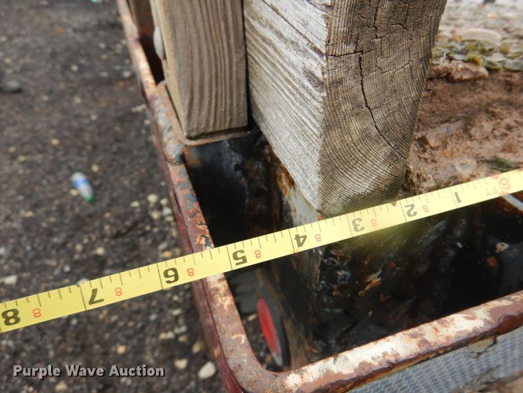 image for item DO3164 1998 International 9100  flatbed truck