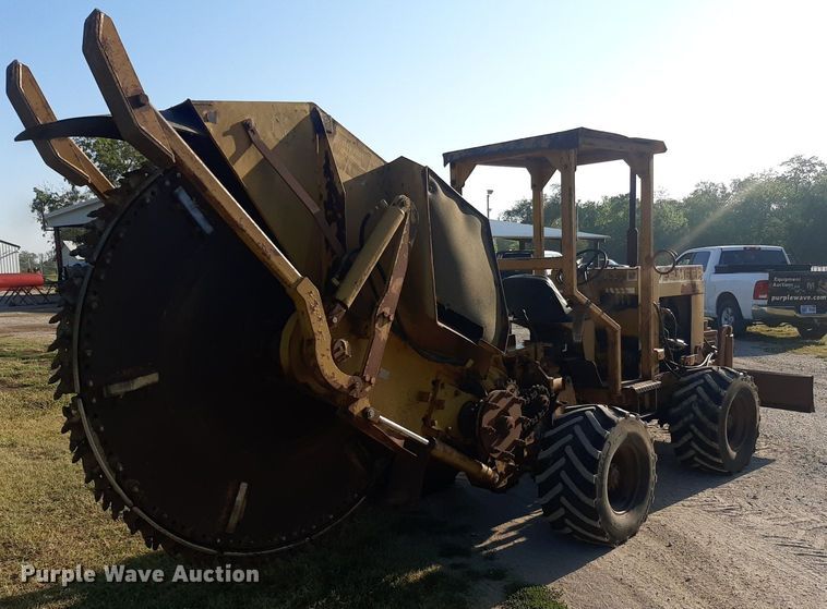 image for item DO3165 Vermeer M-470  rock saw