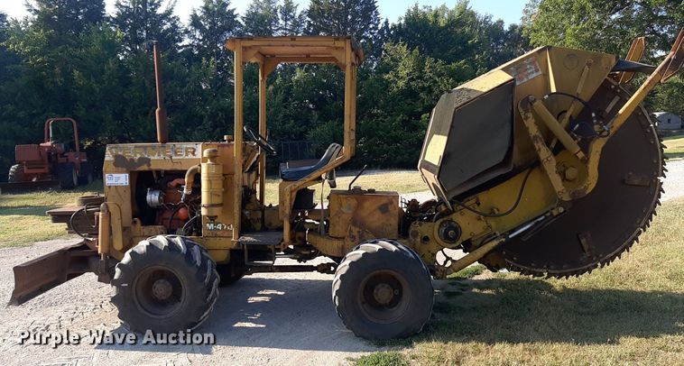 image for item DO3165 Vermeer M-470  rock saw