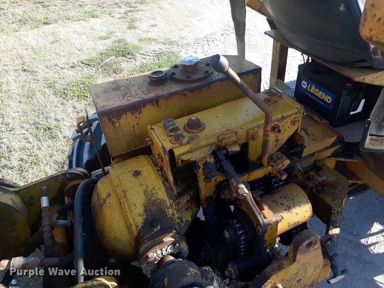 image for item DO3165 Vermeer M-470  rock saw