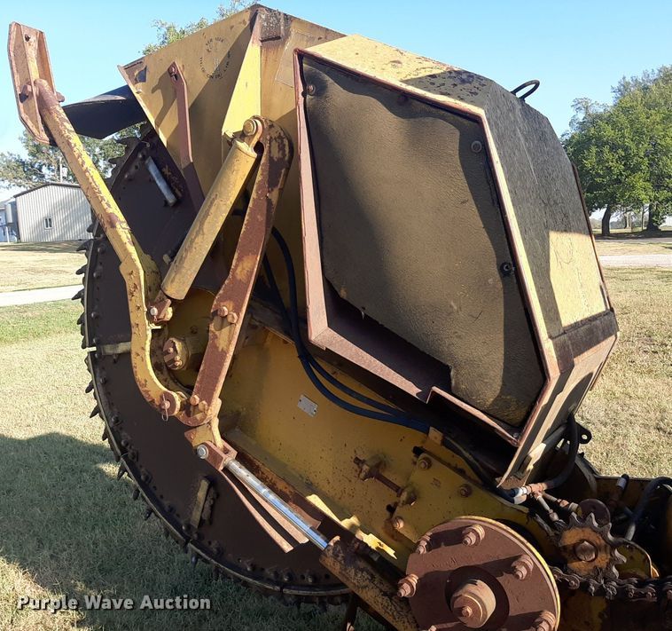 image for item DO3165 Vermeer M-470  rock saw