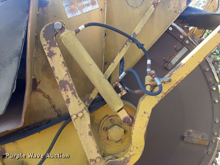 image for item DO3165 Vermeer M-470  rock saw