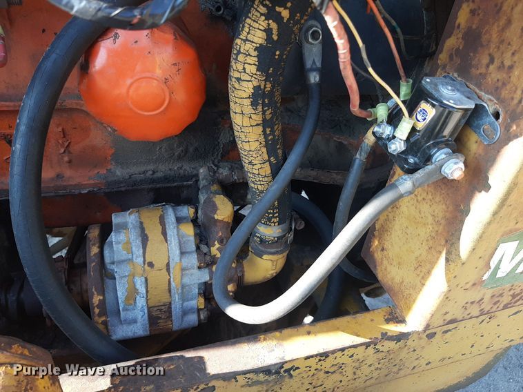 image for item DO3165 Vermeer M-470  rock saw