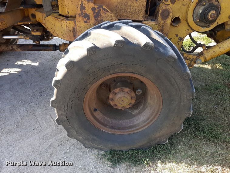 image for item DO3165 Vermeer M-470  rock saw