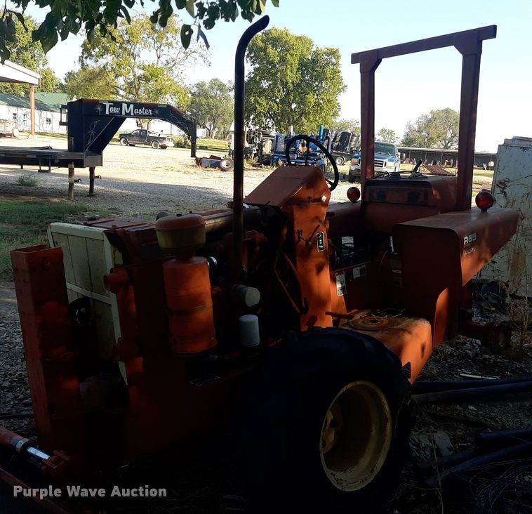 image for item DO3165 Vermeer M-470  rock saw