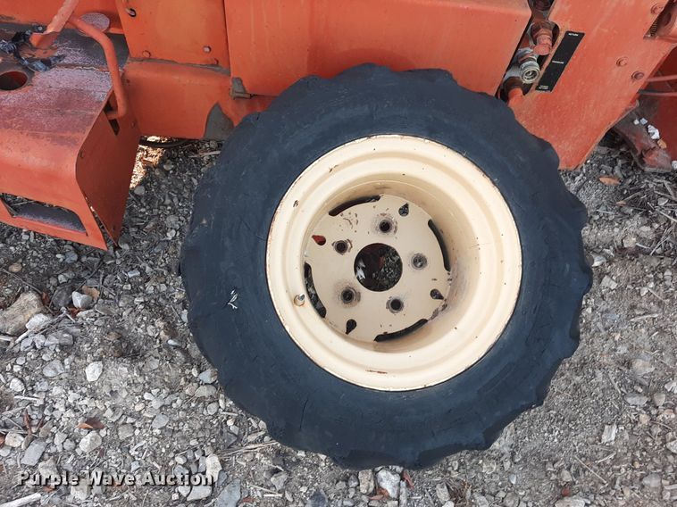 image for item DO3165 Vermeer M-470  rock saw