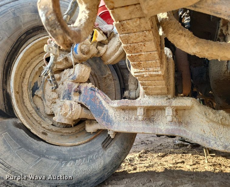 image for item DO4671 1998 Mack RD truck cab and chassis